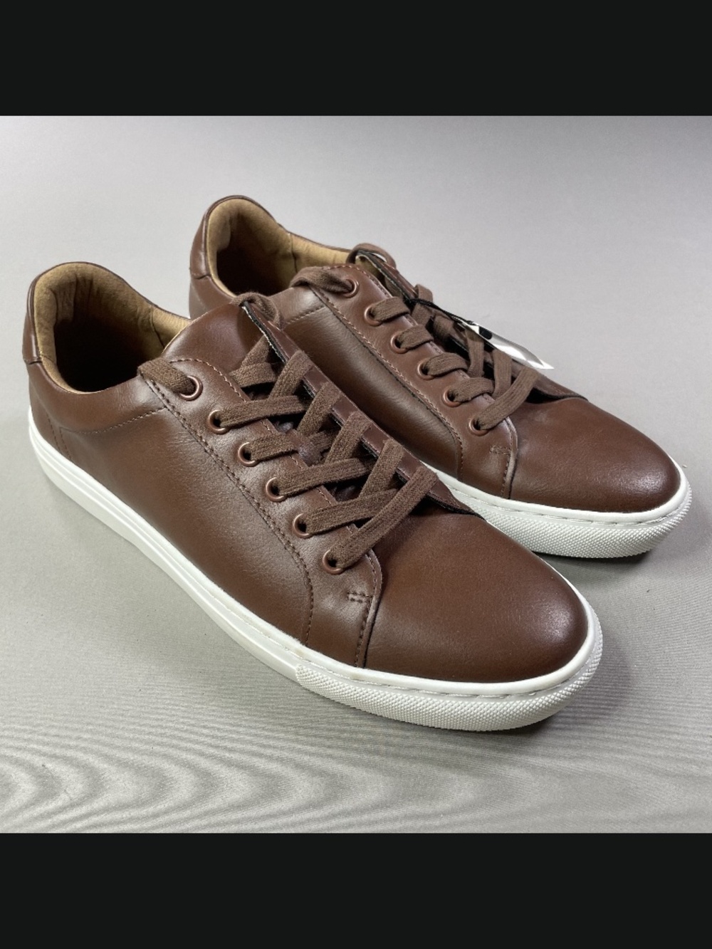 NEW Banana Republic Shoes Mens 9 brown leather sneakers preppy casual classic